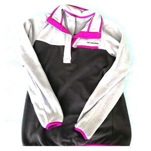 NWOT COLUMBIA PULLOVER💜💜💜💜